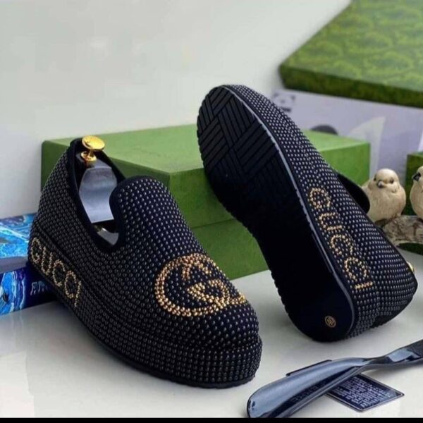 Gucci Crystal-Embellished Slip-On Loafers – Black & Gold