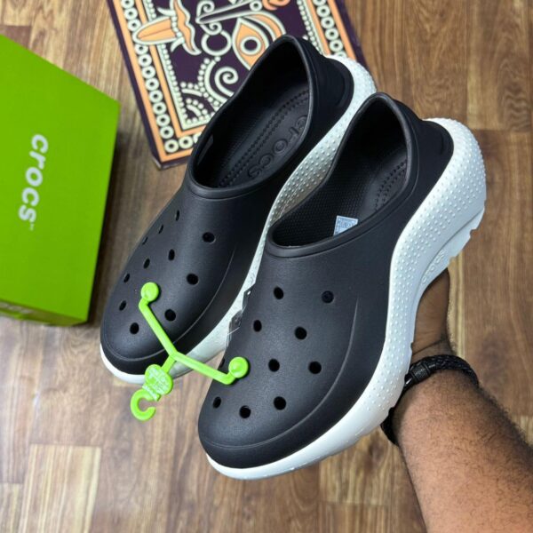 Crocs Mellow Black Clogs